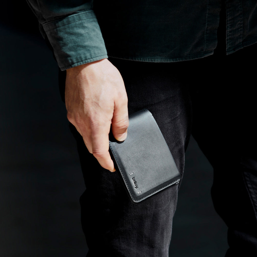 Bellroy Hide & Seek Premium Edition - Storming Gravity