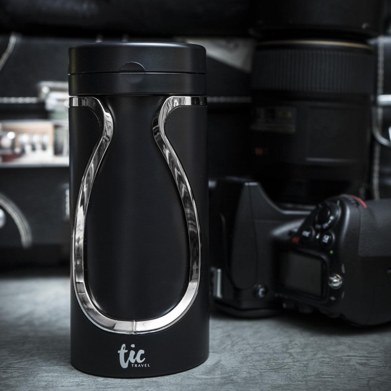 tic-travel-bottle-1.0-black