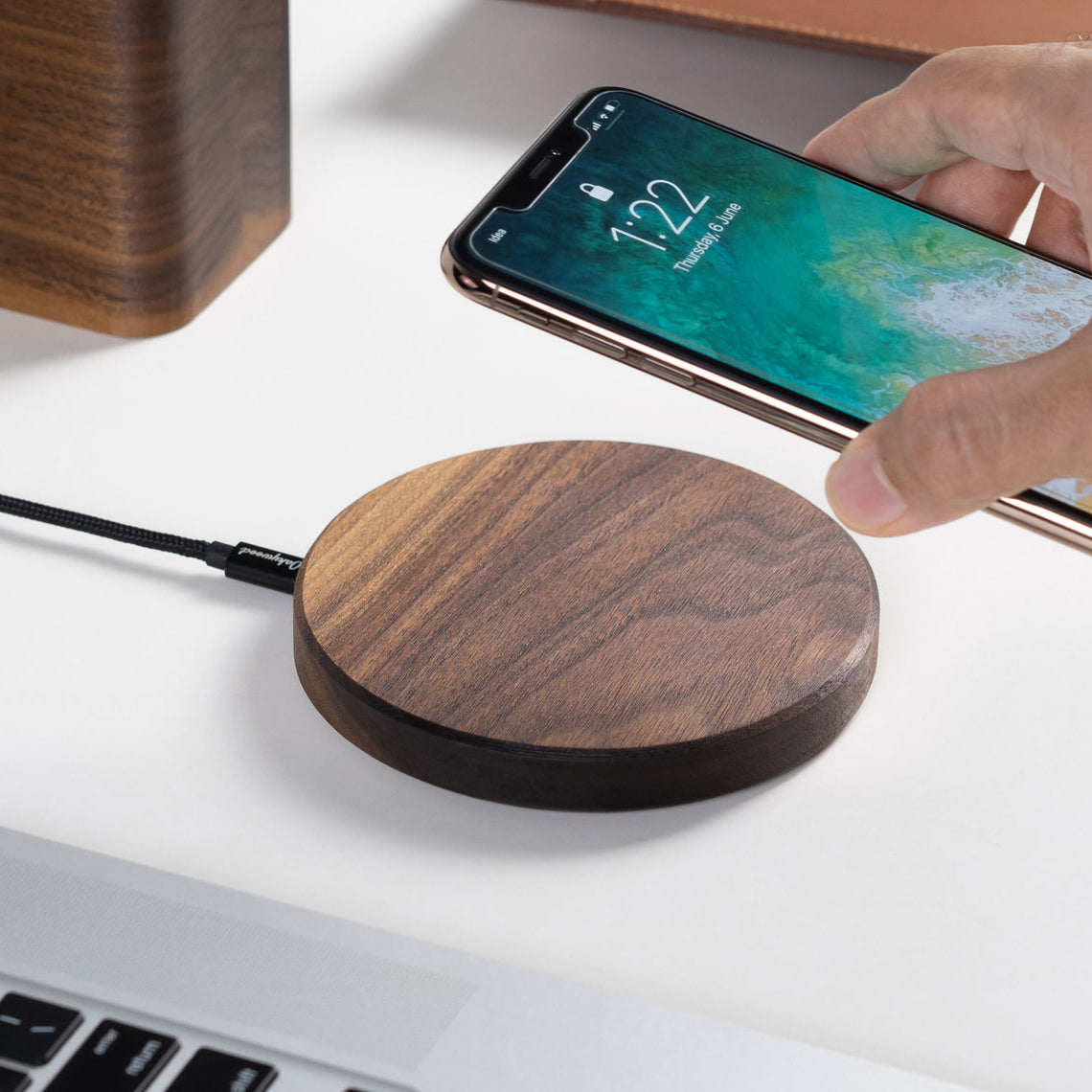 Oakywood Slim Charging Pad - 15W - Storming Gravity