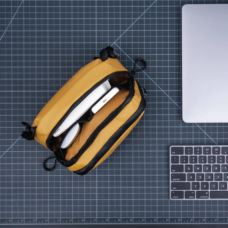 Wandrd Tech Bag (New) - Storming Gravity