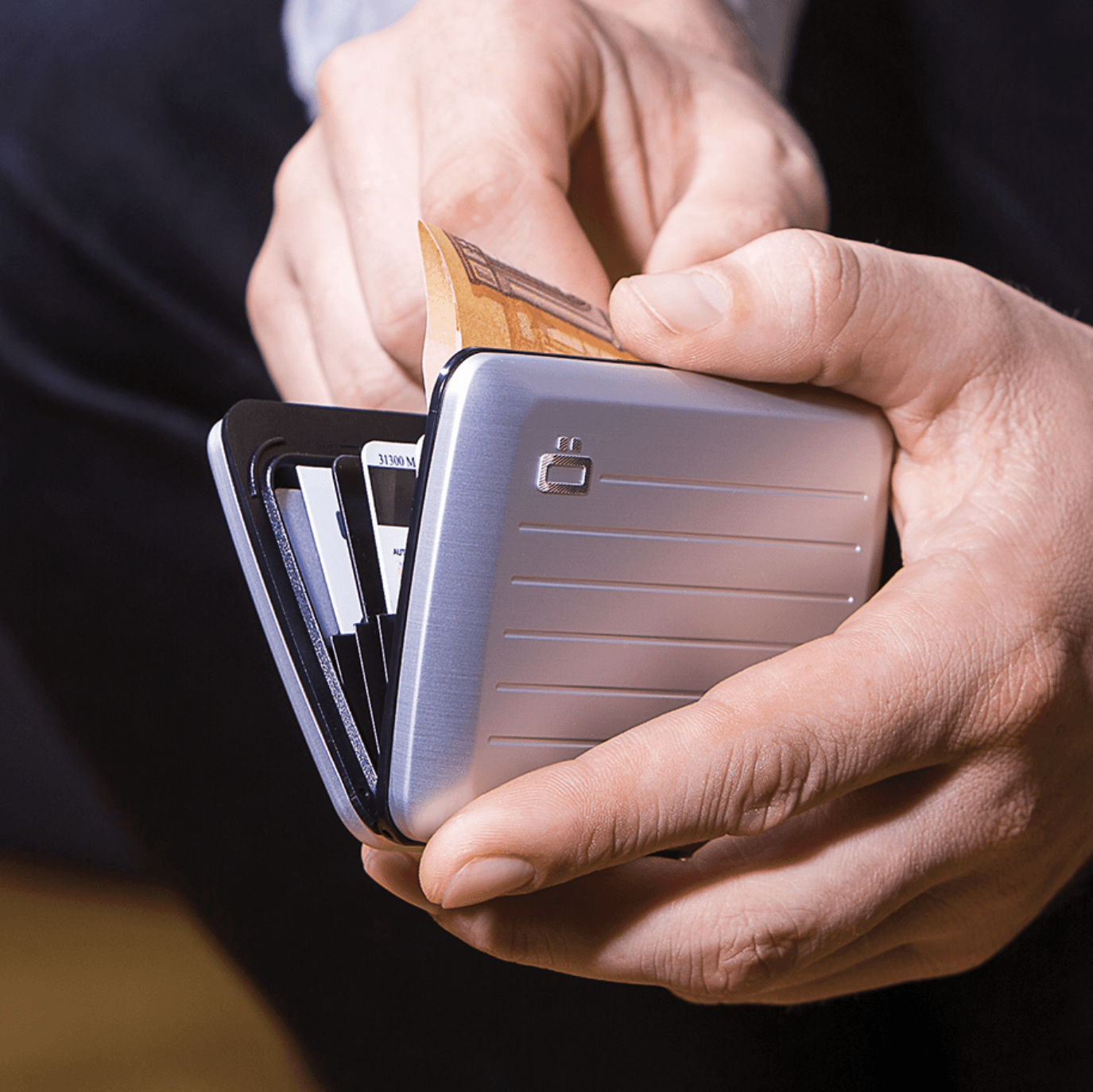 ogon-smart-case-v2-silver