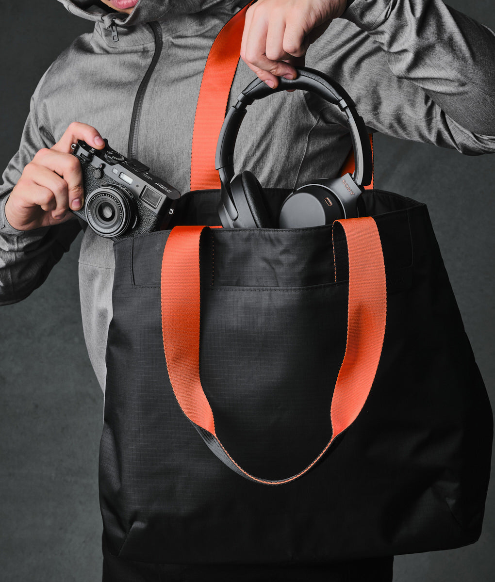 Alpaka Element Tote - Storming Gravity