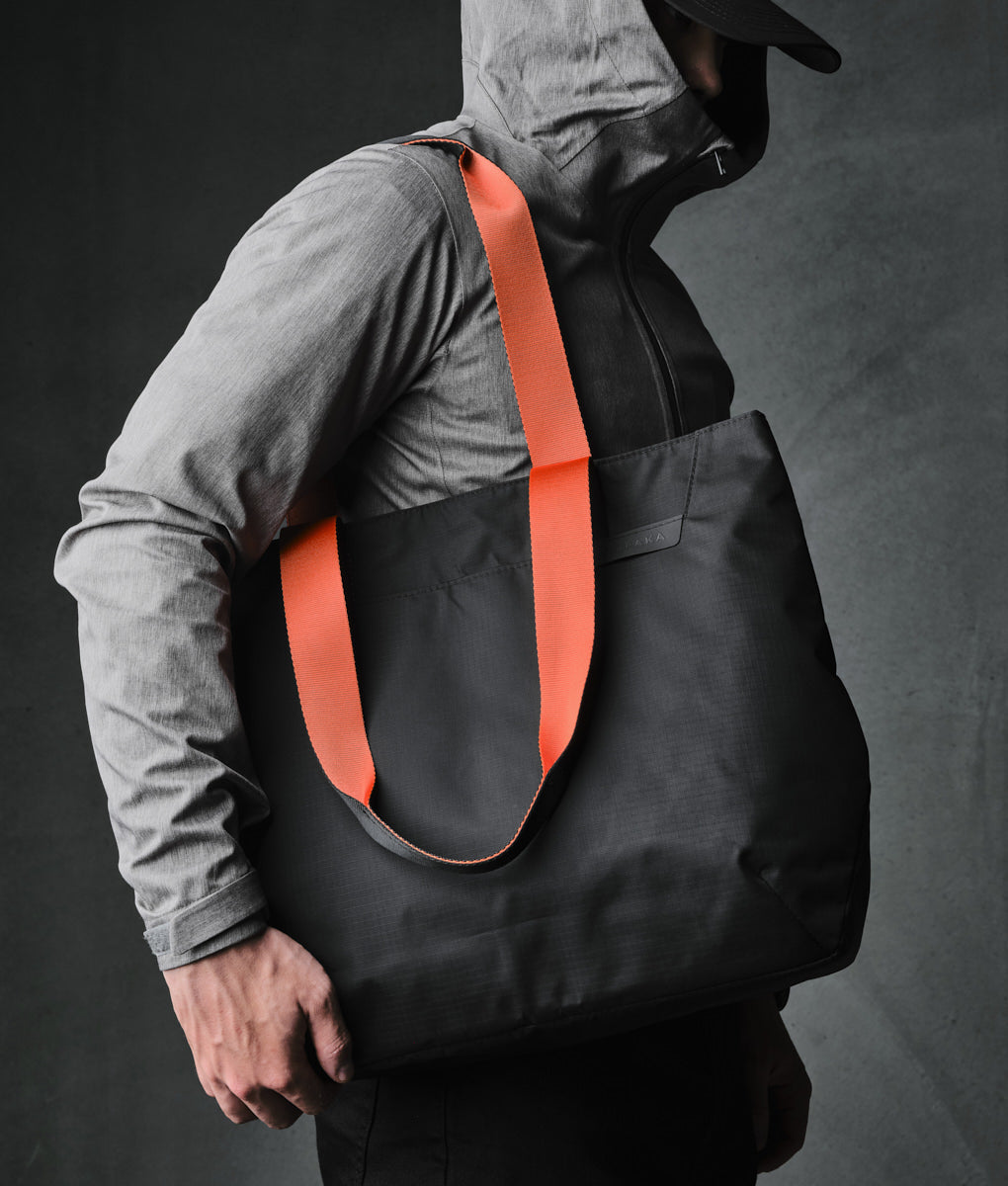 Alpaka Element Tote - Storming Gravity
