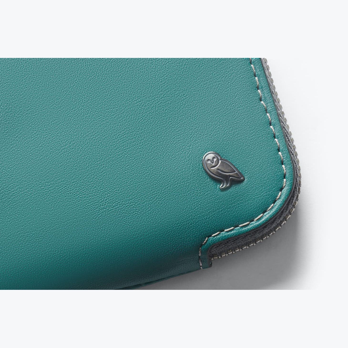 bellroy-card-pocket-teal