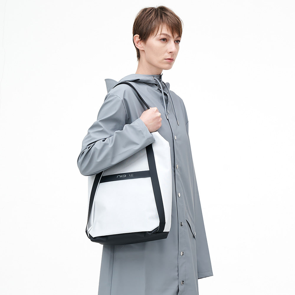 NIID Neo 2.0 Work Tote - Storming Gravity