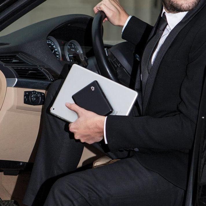 ogon-big-stockholm-card-case-black