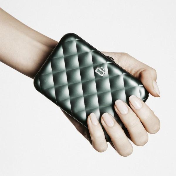 ogon-quilted-button-platinum