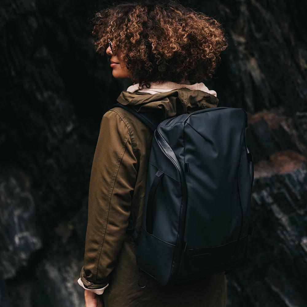 Wandrd Duo Daypack - 20L Dual Side Access Bag - Storming Gravity