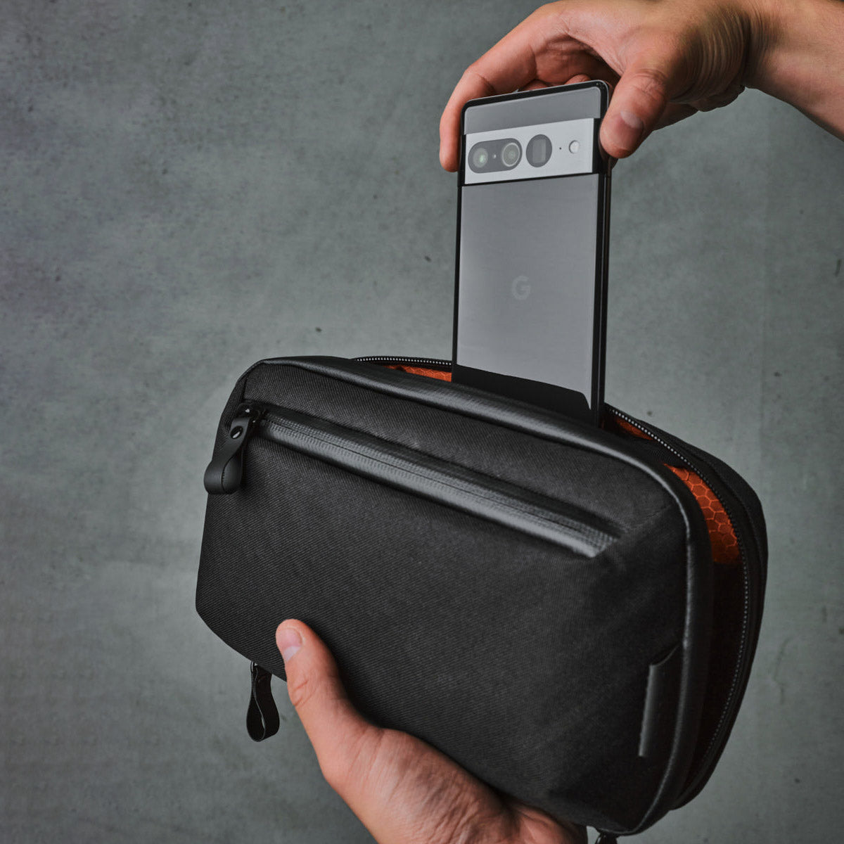 alpaka-tech-case-mini-ecopak-black