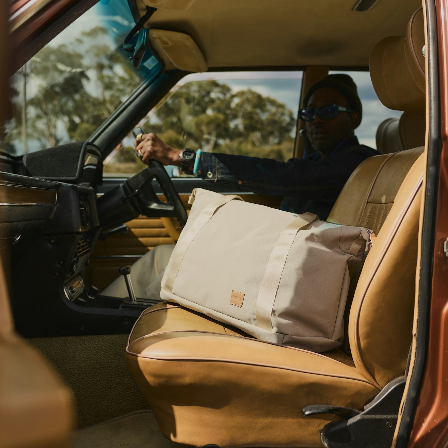 Classic Getaway Bag 28L - Storming Gravity
