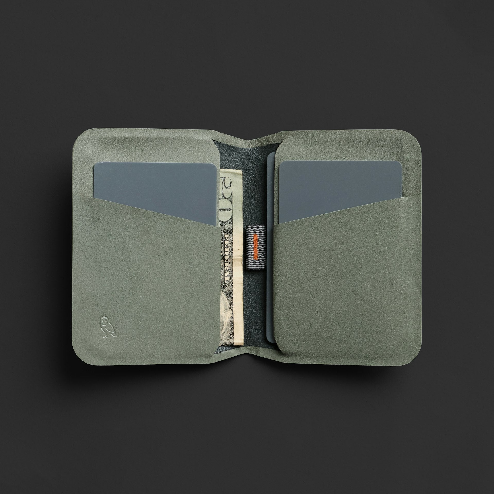 Bellroy Apex Slim Sleeve - Storming Gravity