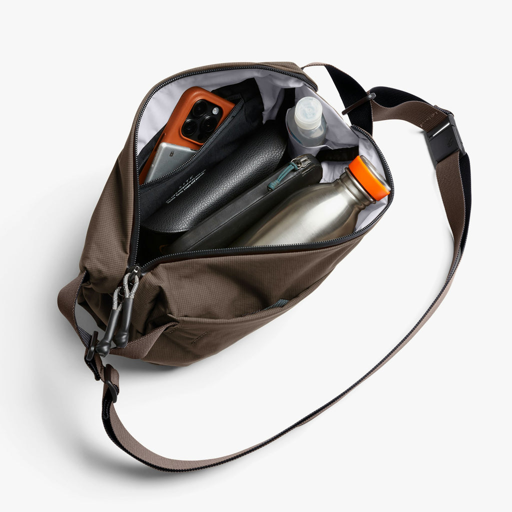 Lite Sling 7L - Storming Gravity