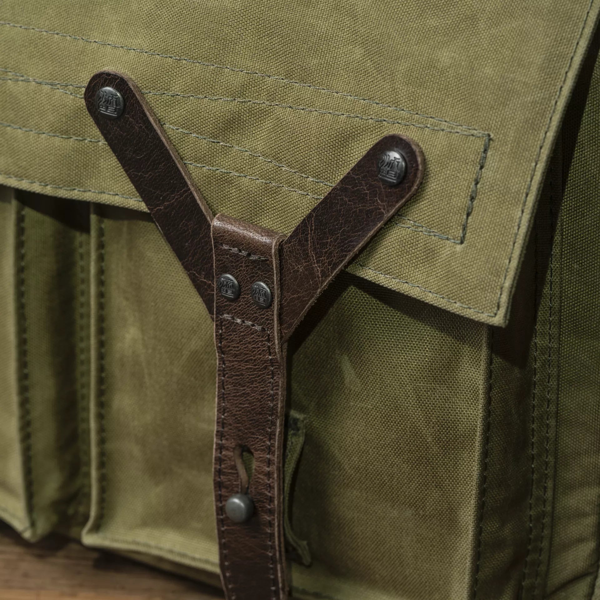Scout Camera Bag 9L - Storming Gravity