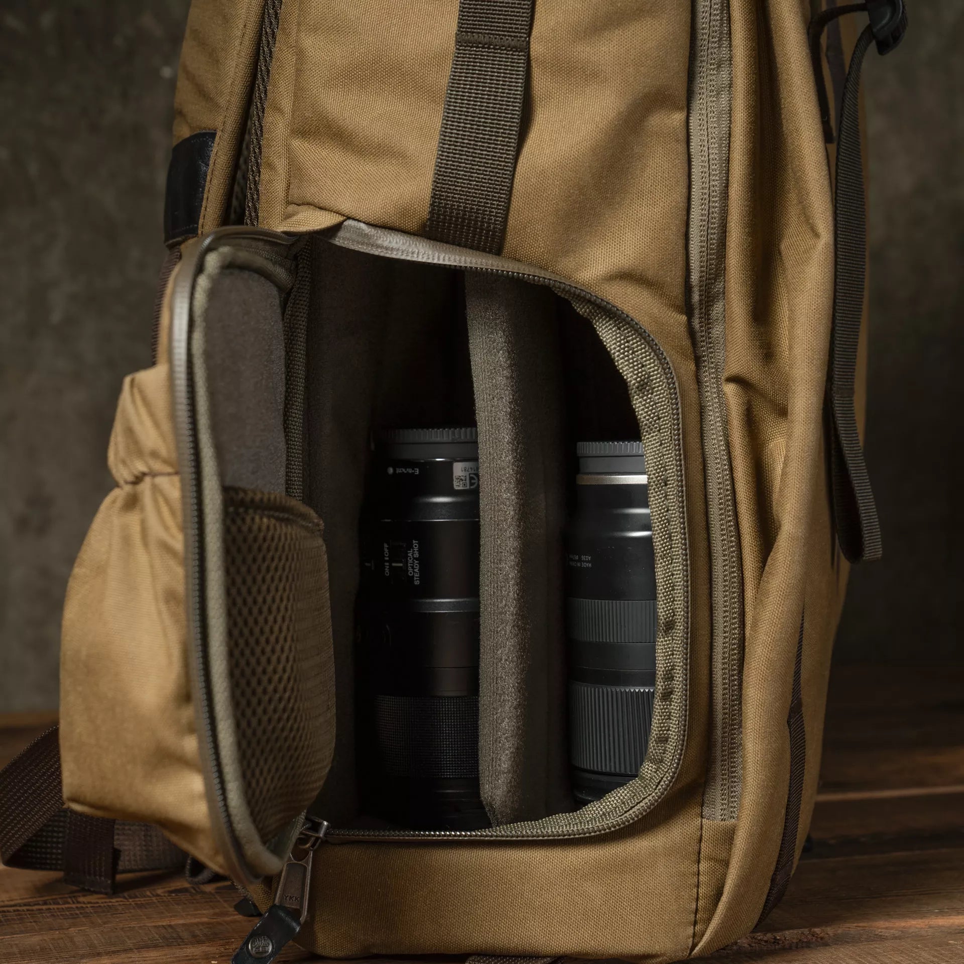 New Pilot Travel Camera Backpack 18L - Storming Gravity