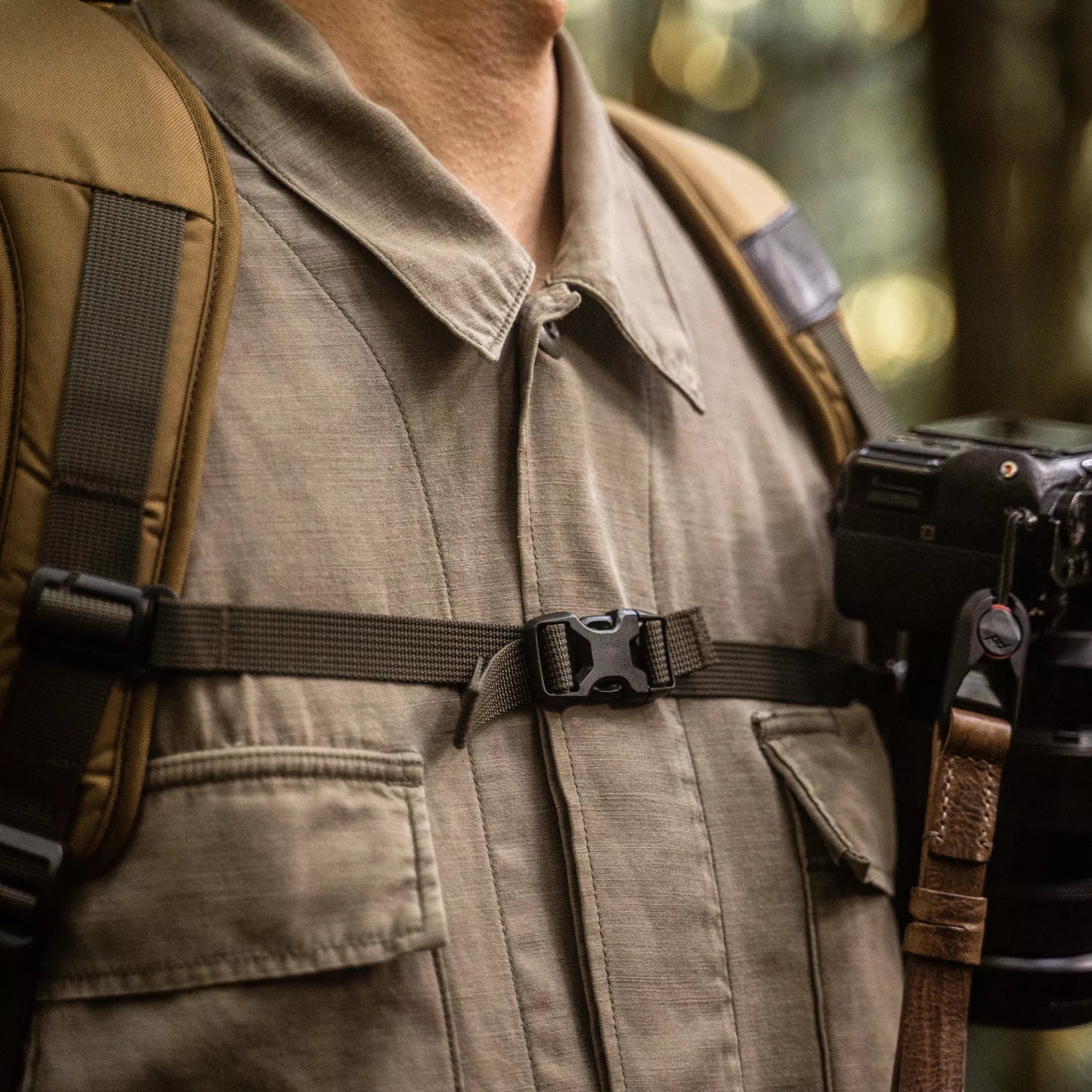 New Pilot Travel Camera Backpack 18L - Storming Gravity