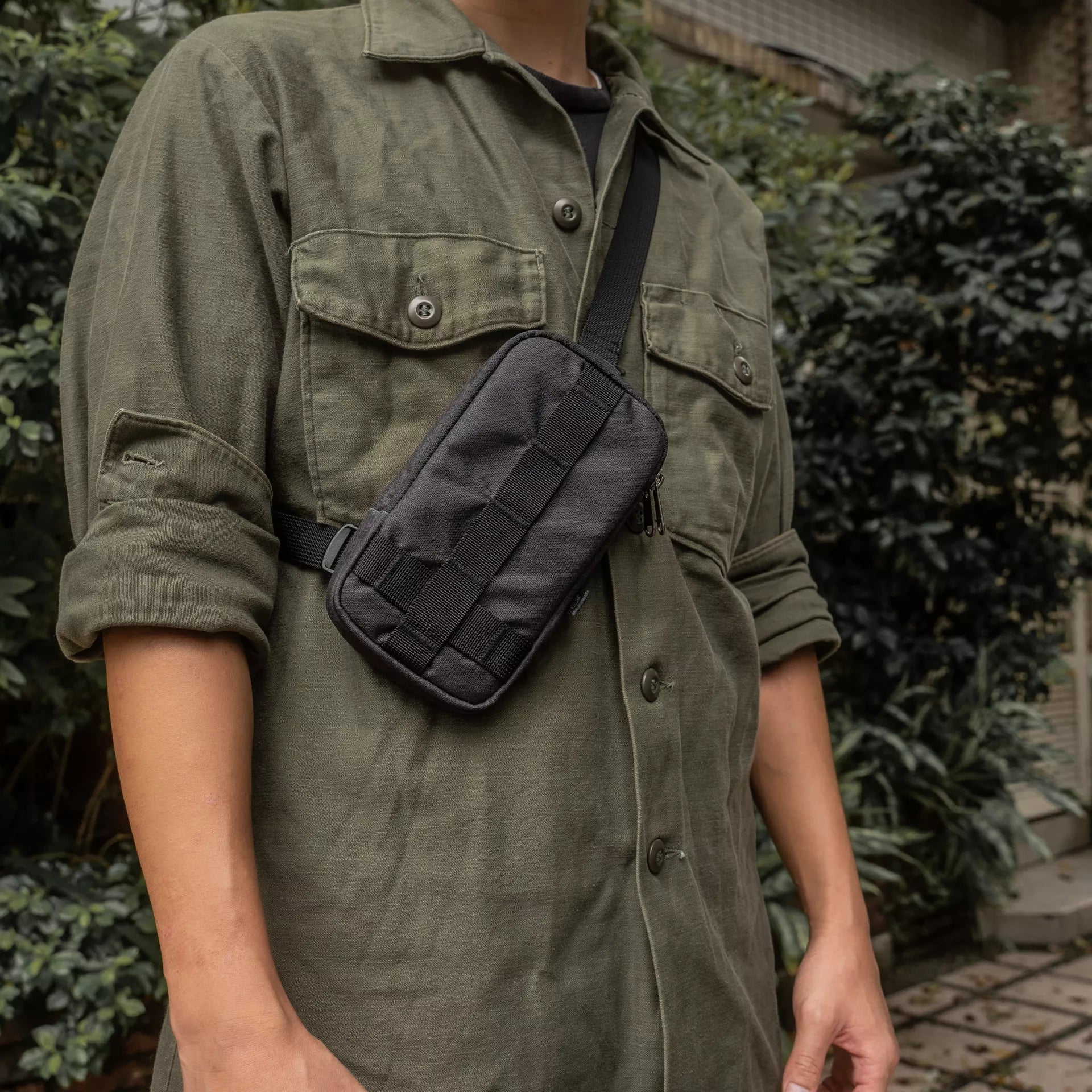 Armor 12 Accessory Sling Pouch - Storming Gravity