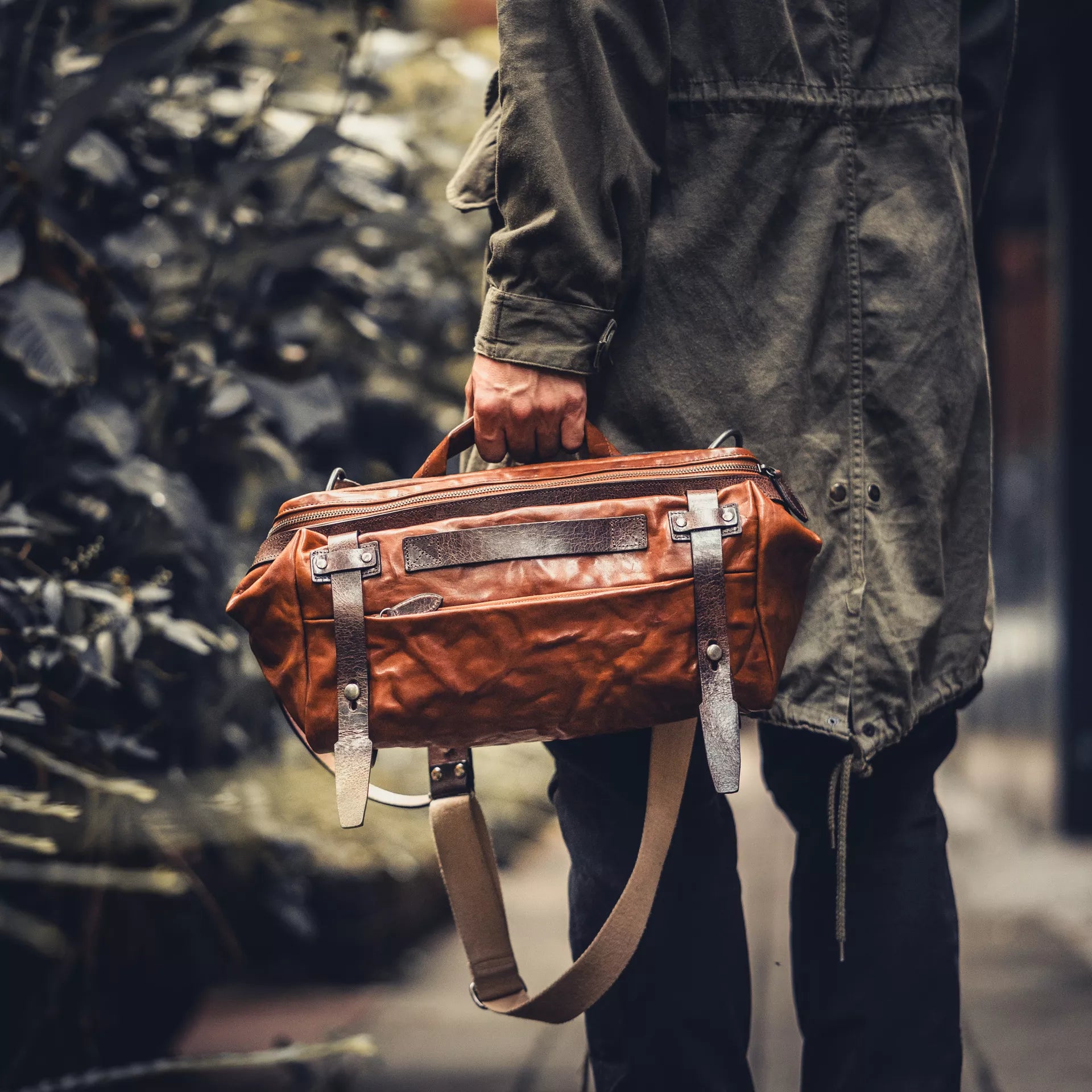 Night Rider Full Leather Sling Bag 9.5L - Storming Gravity