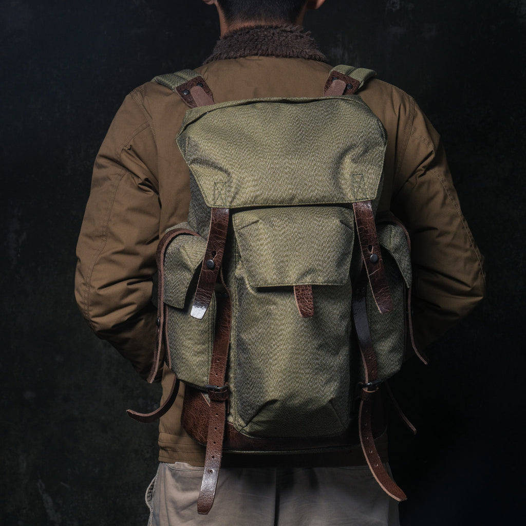 Salt & Pepper Canvas Backpack 15L