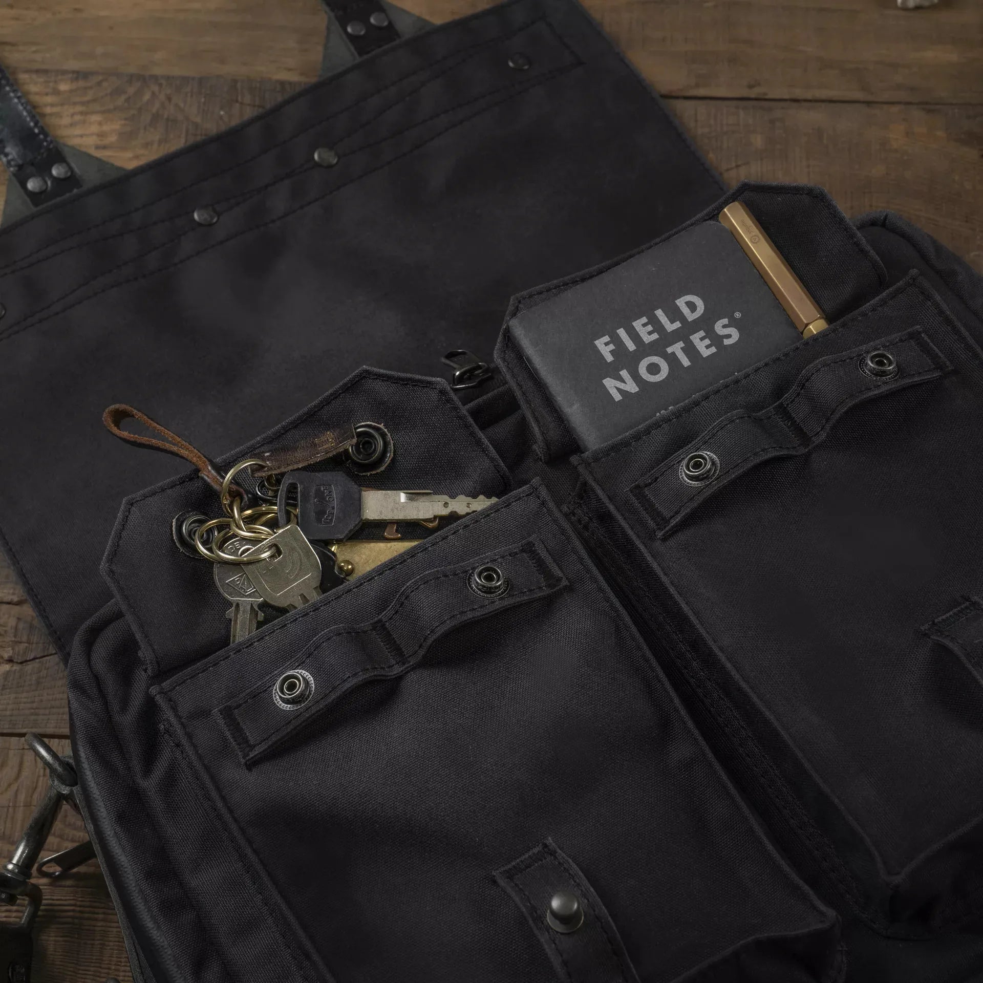 Scout Camera Bag 9L - Storming Gravity