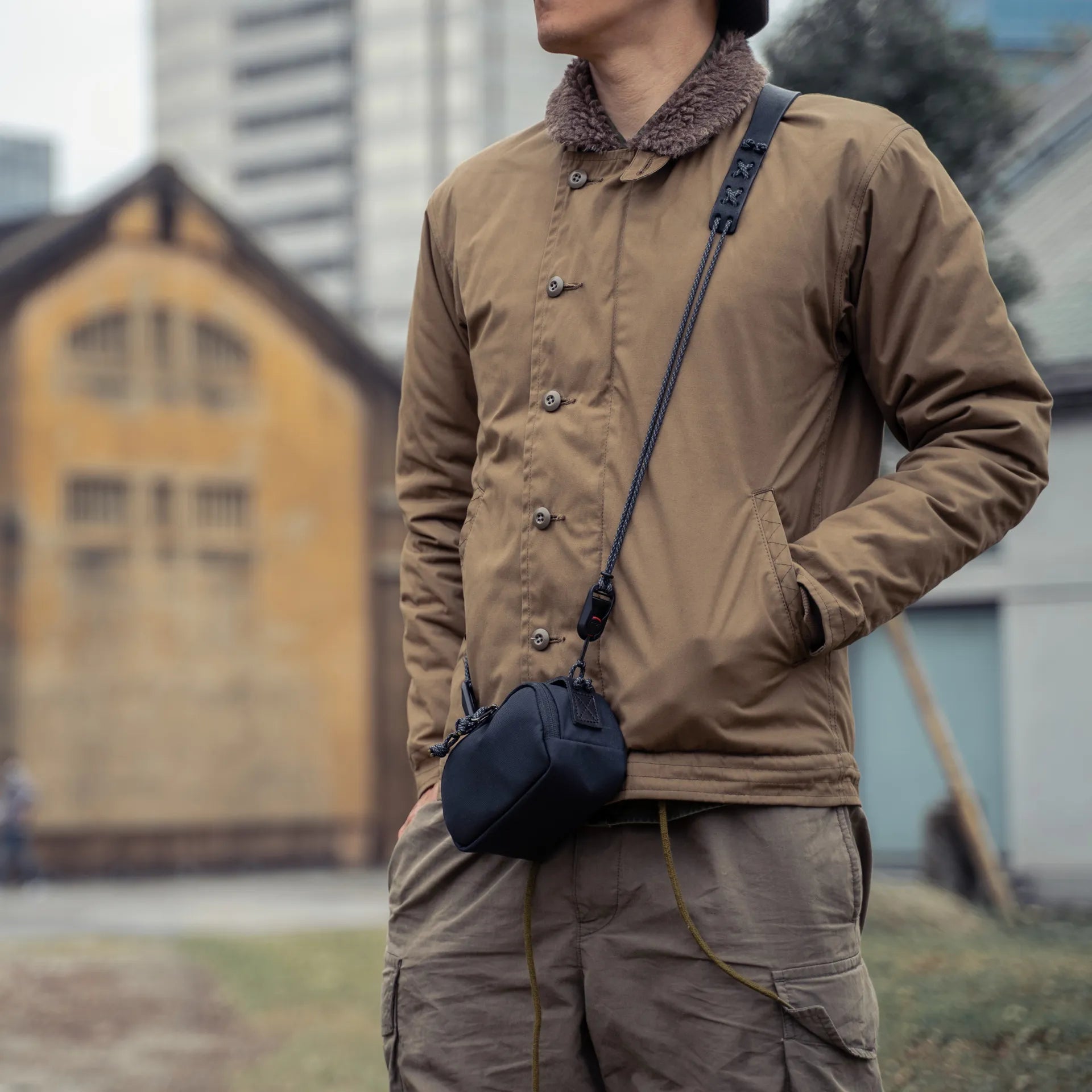Portable Camera Pouch M - Storming Gravity