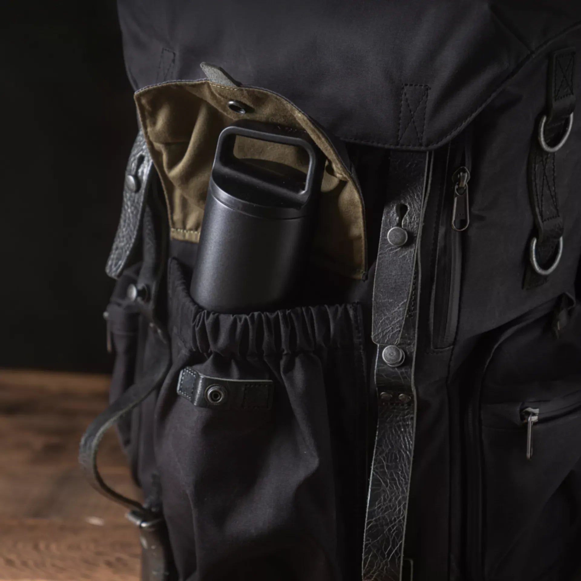 Commander Travel Camera Backpack 21L - Storming Gravity