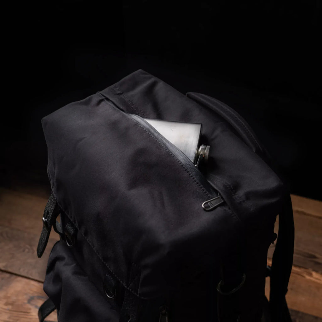 Commander Travel Camera Backpack 21L