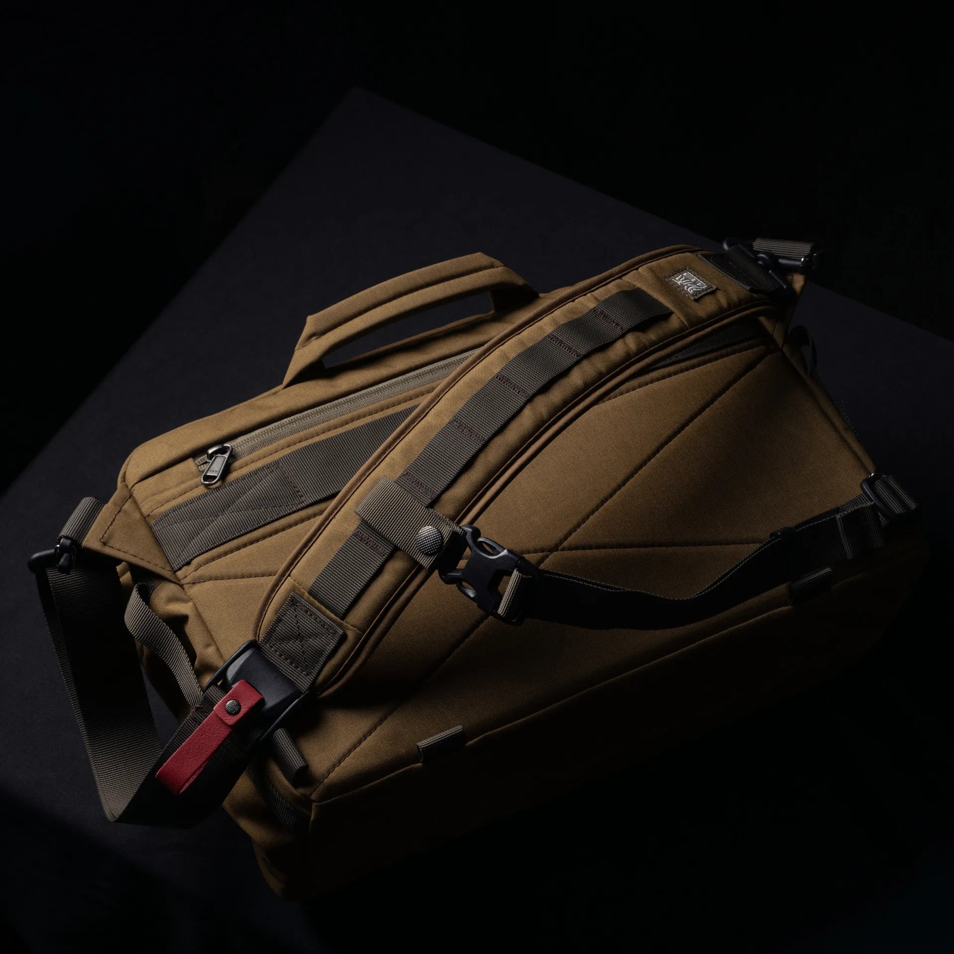 Lightning Rider V2 Sling Bag 13L - Storming Gravity