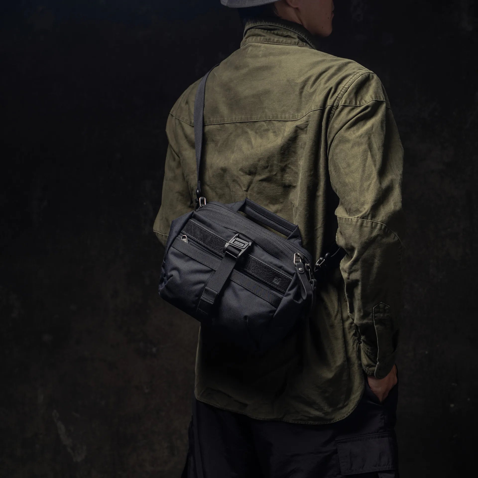 Mini Rider V2 Sling Bag 4.5L - Storming Gravity