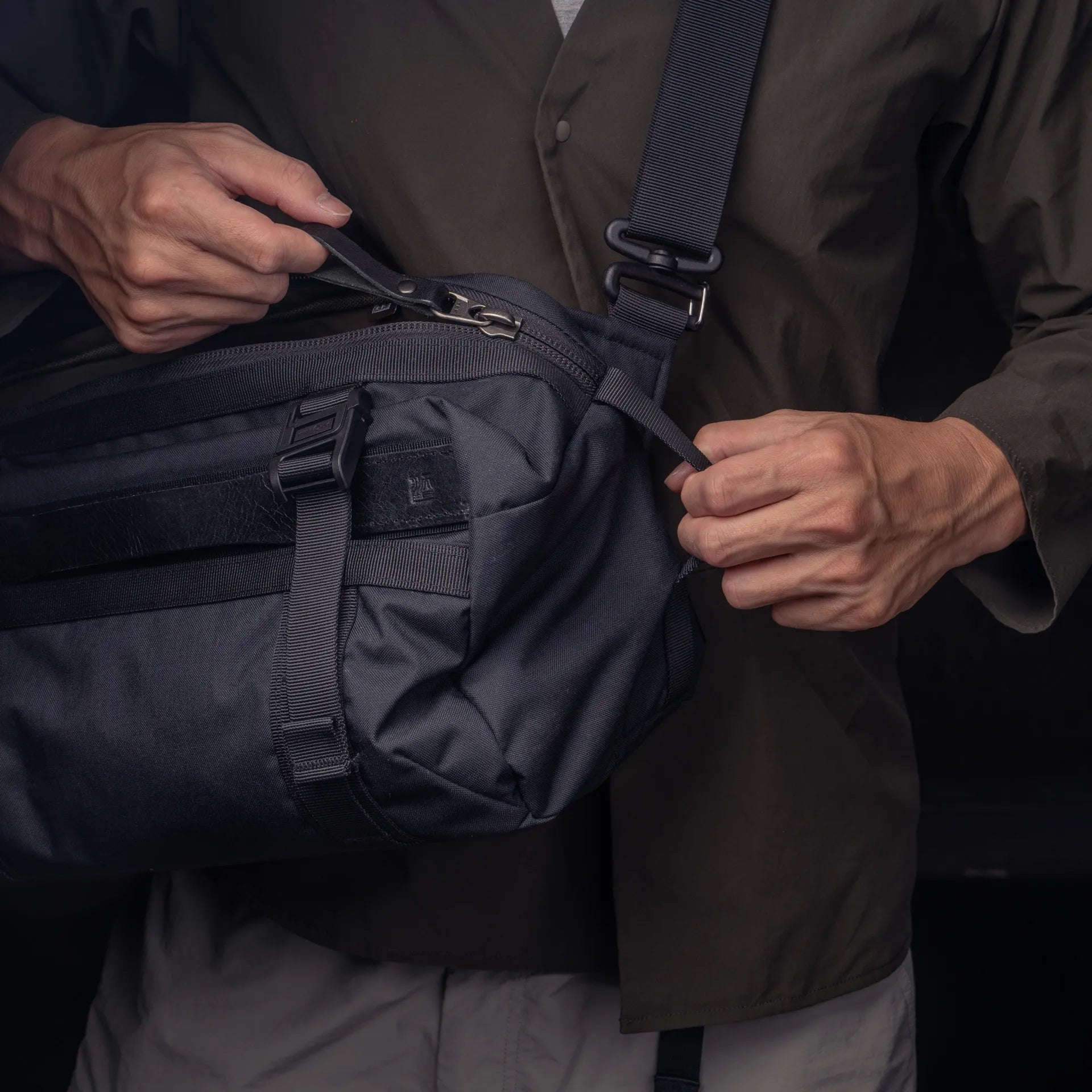 Easy Rider V2 Sling Bag 10L - Storming Gravity
