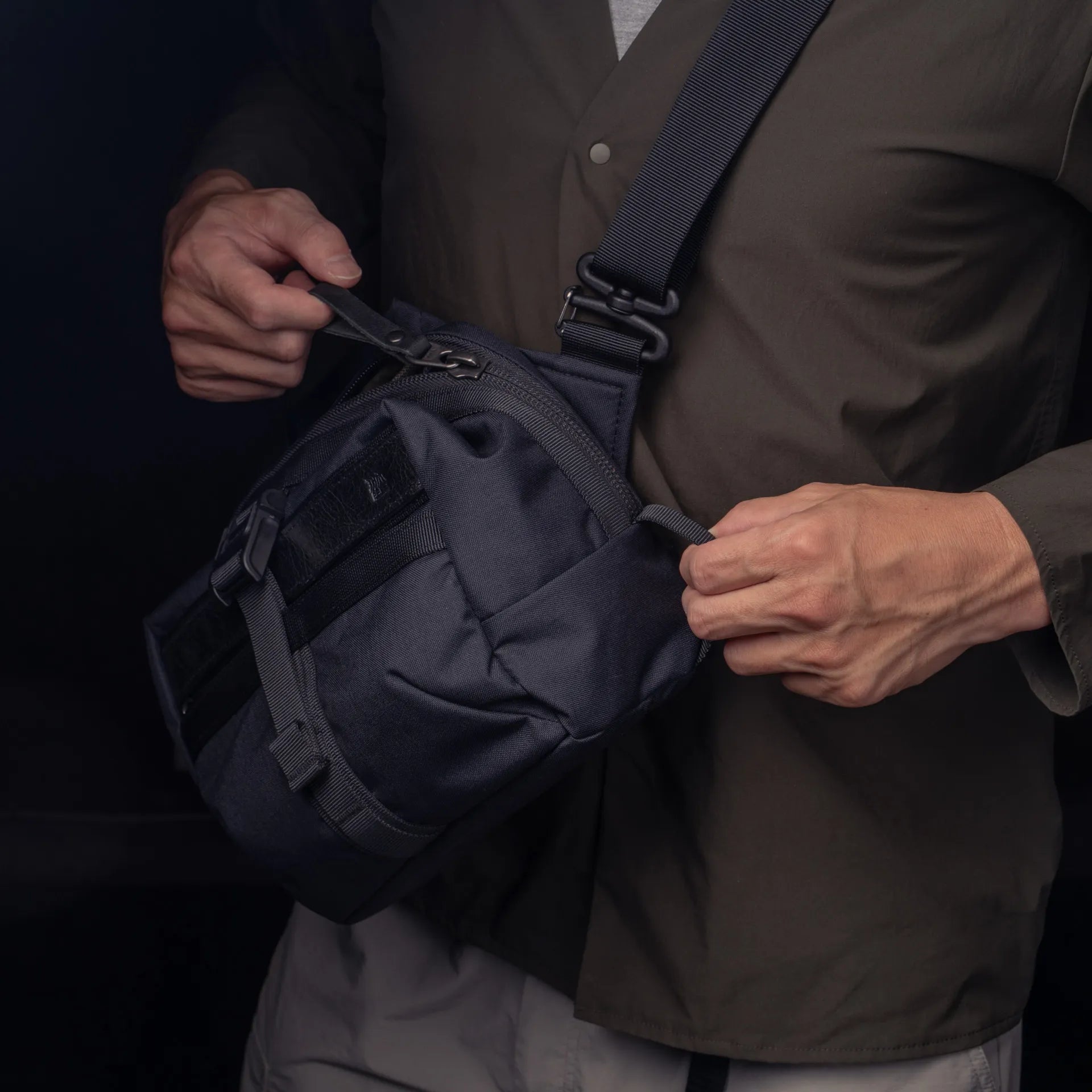 Mini Rider V2 Sling Bag 4.5L - Storming Gravity