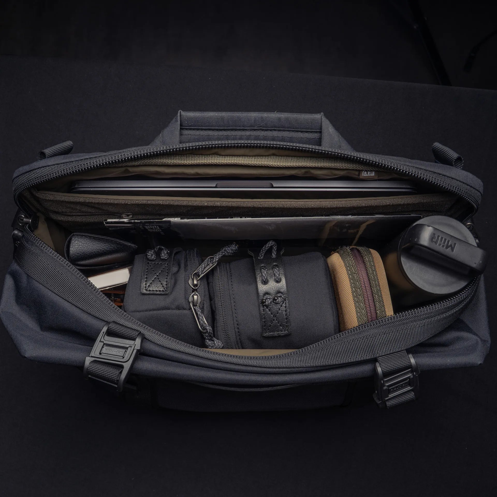 Lightning Rider V2 Sling Bag 13L - Storming Gravity