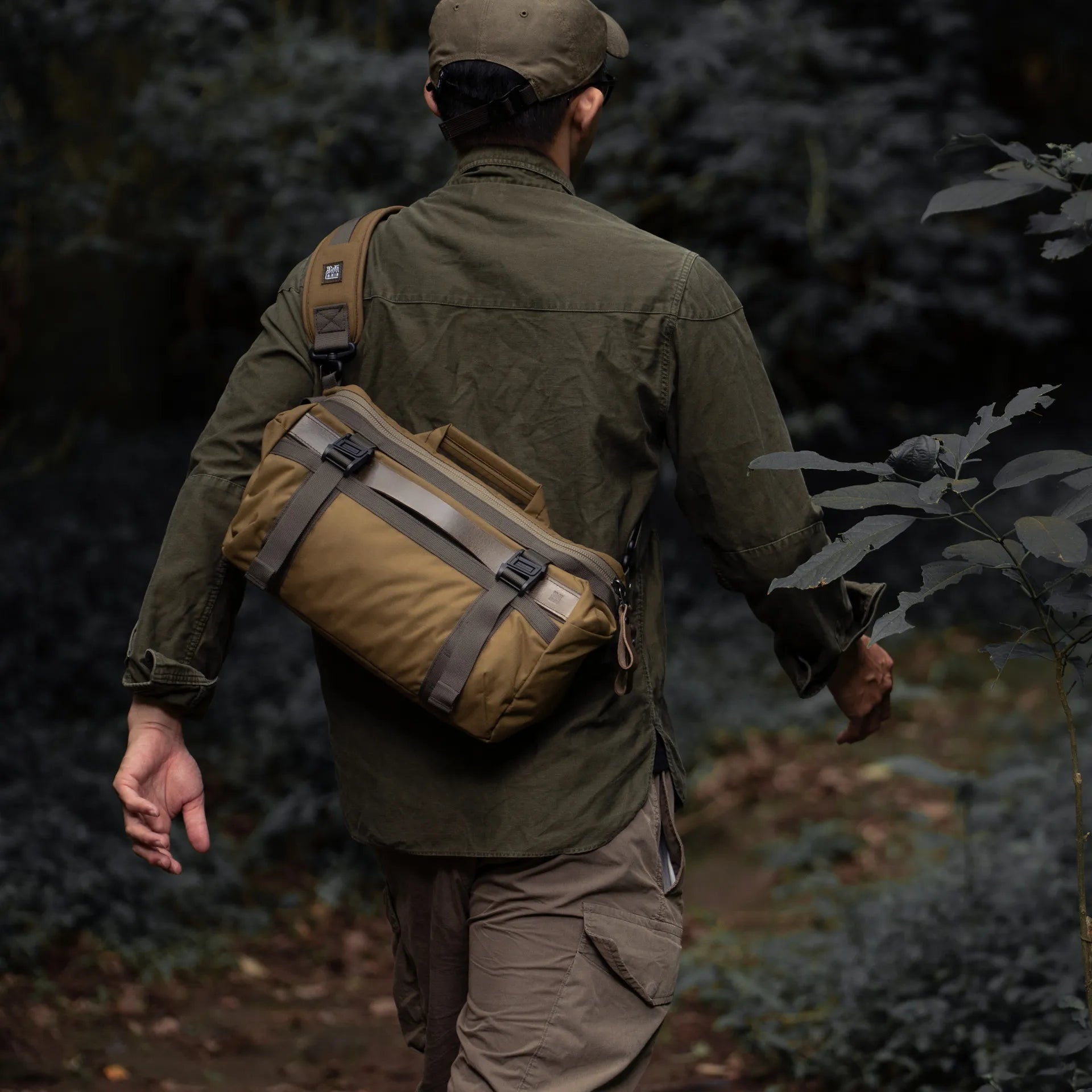Easy Rider V2 Sling Bag 10L - Storming Gravity