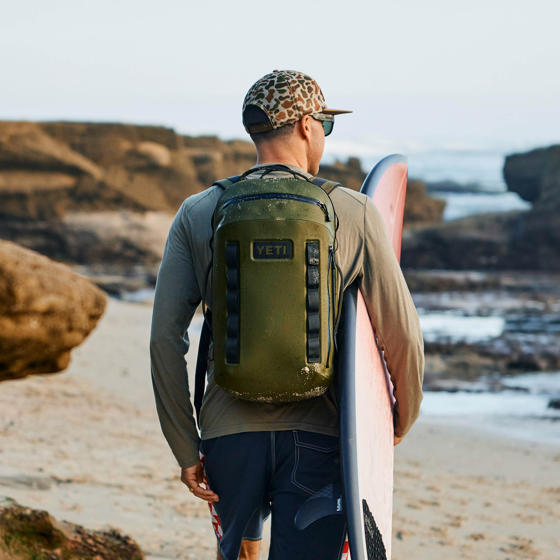 CAYO 25L All-Weather Backpack - Storming Gravity