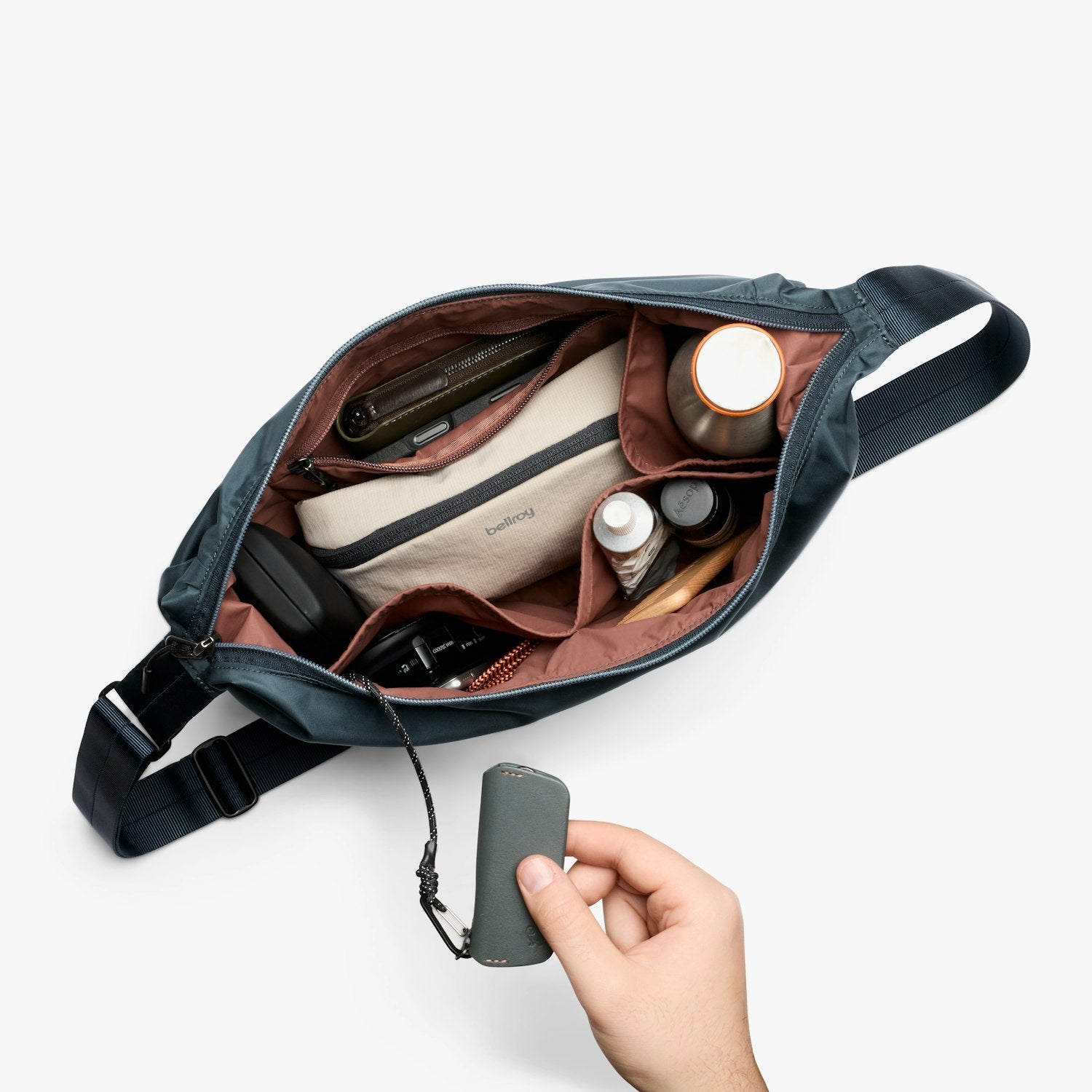 Laneway Crescent Bag 7L - Storming Gravity