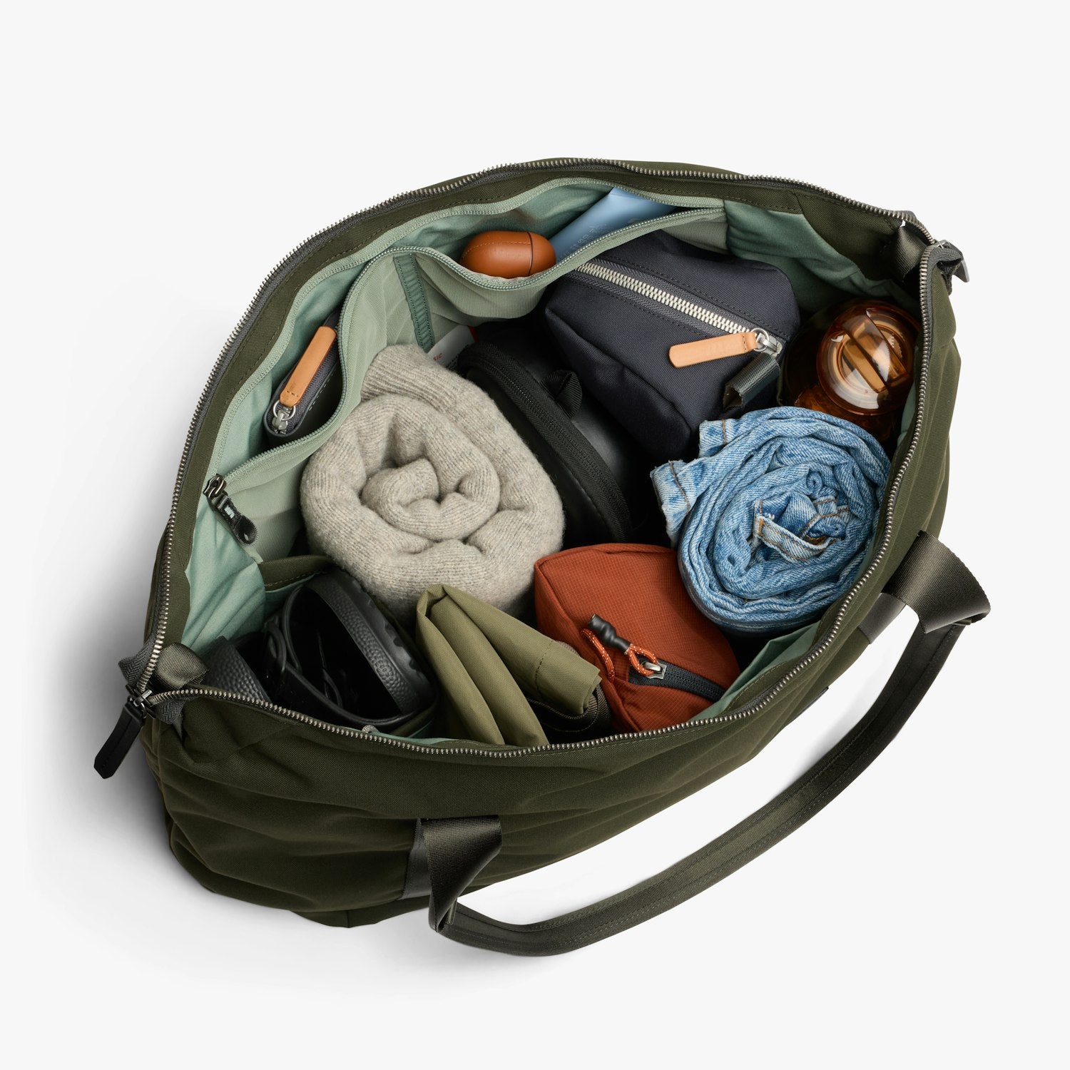 Classic Getaway Bag 28L - Storming Gravity
