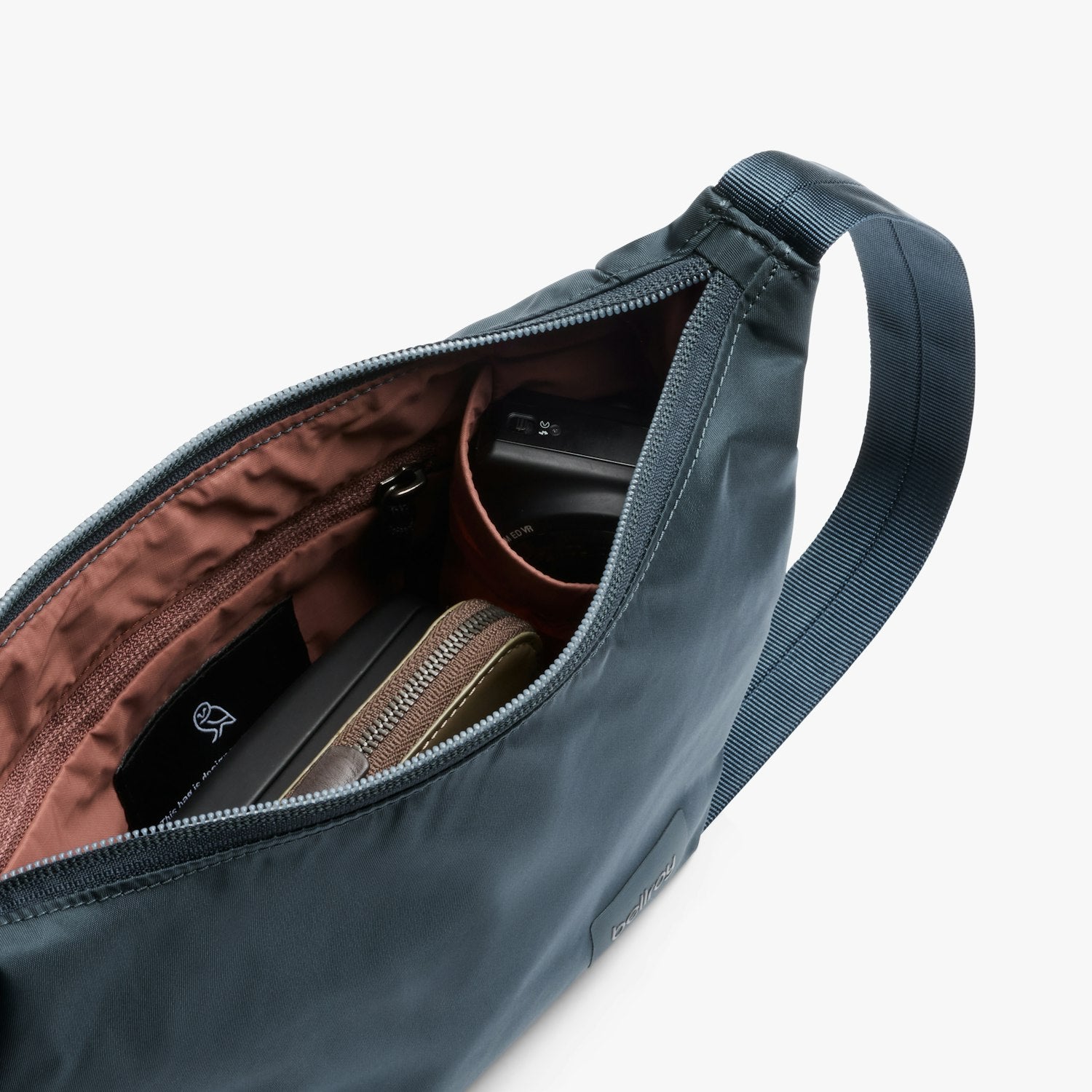 Laneway Crescent Bag 2.5L - Storming Gravity