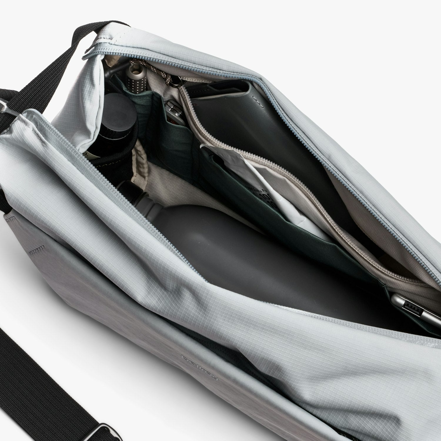 Venture Sling 9L - Storming Gravity