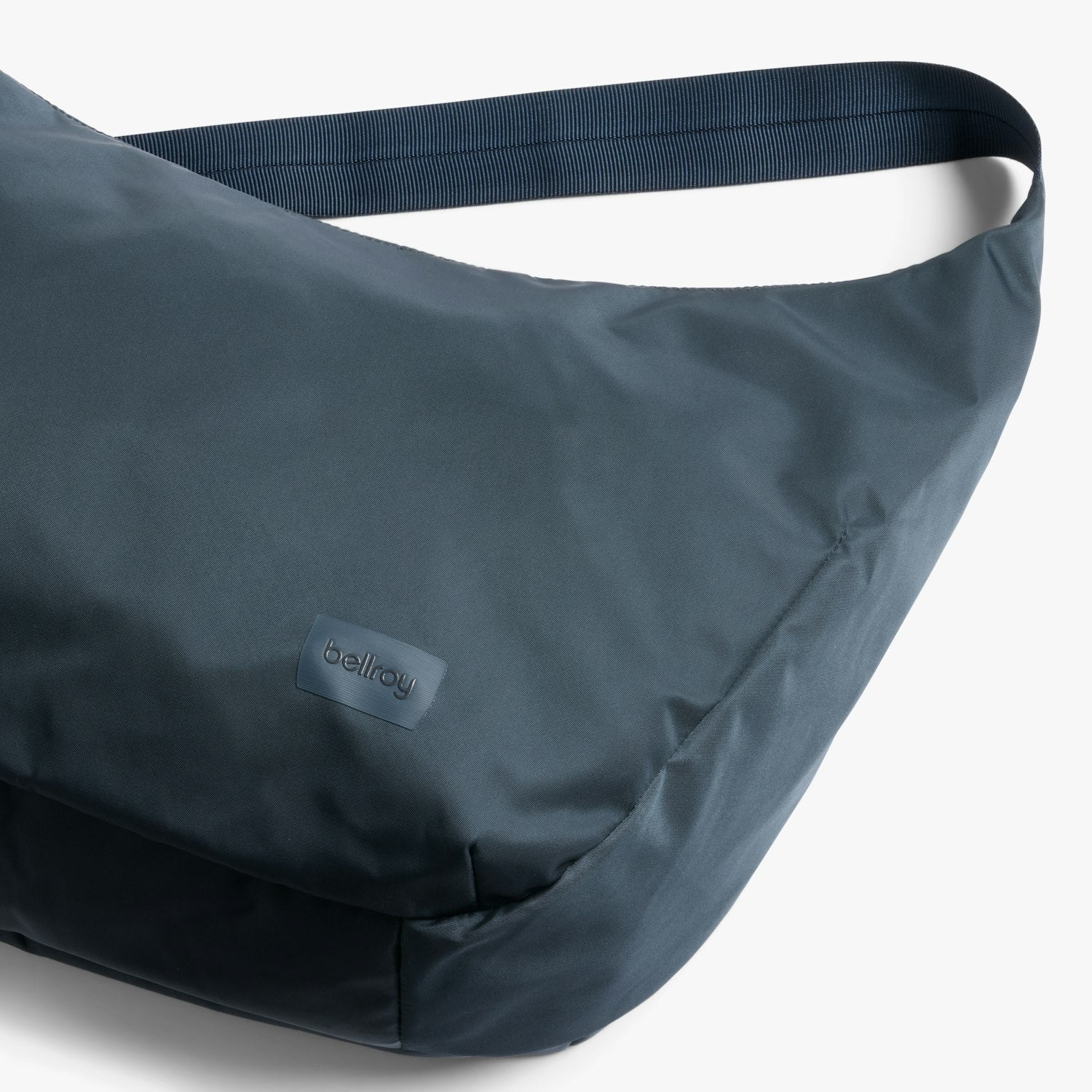 Laneway Crescent Bag 12L - Storming Gravity
