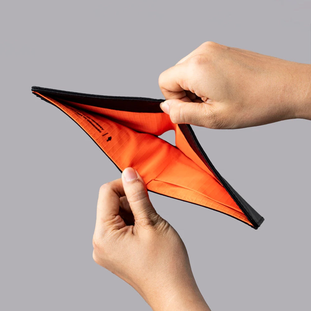 Ark Classic Wallet - Storming Gravity