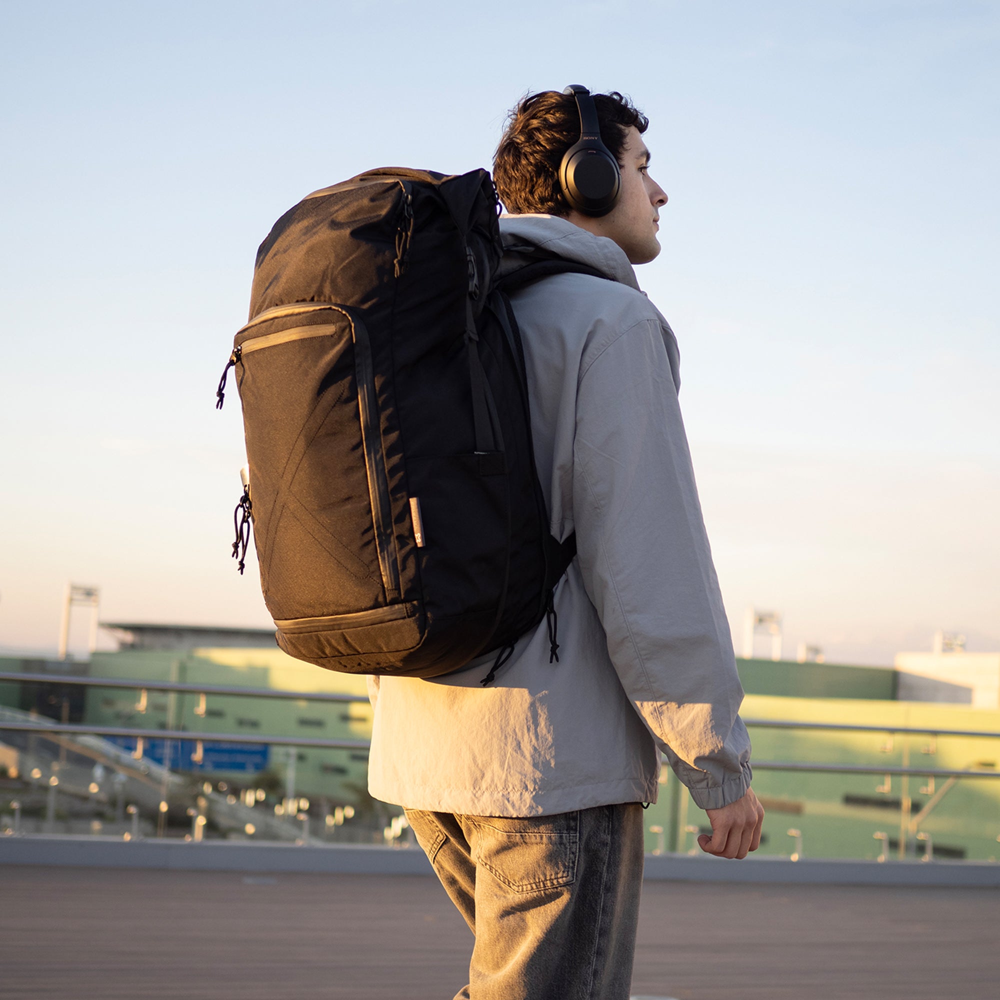 Delta 16-42L Expandable Backpack - Storming Gravity