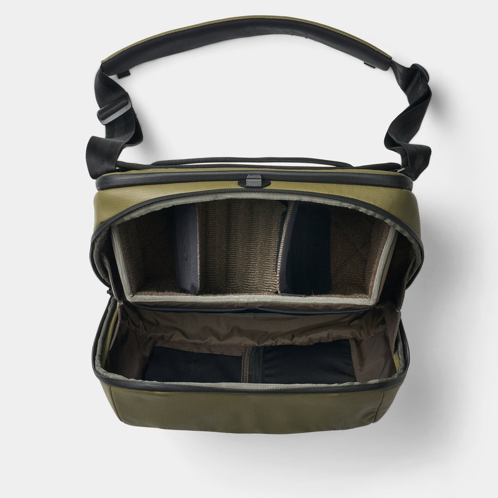 McKinnon Camera Messenger 13L