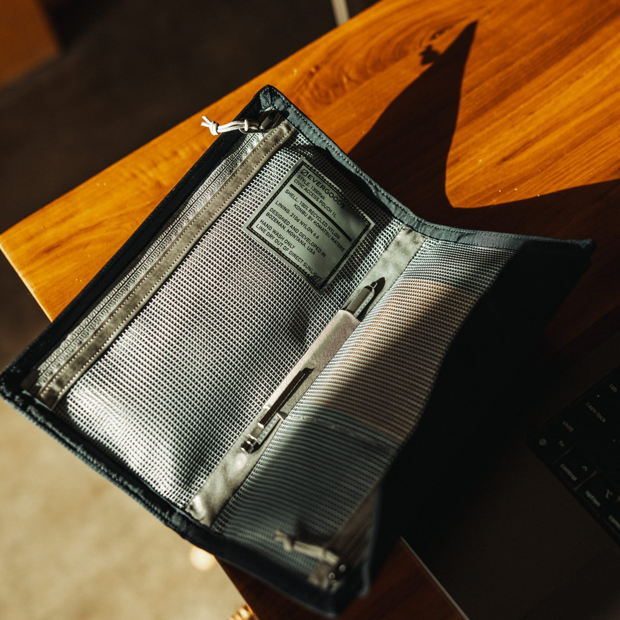 CIVIC Access Pouch 1L - Konbu - Storming Gravity