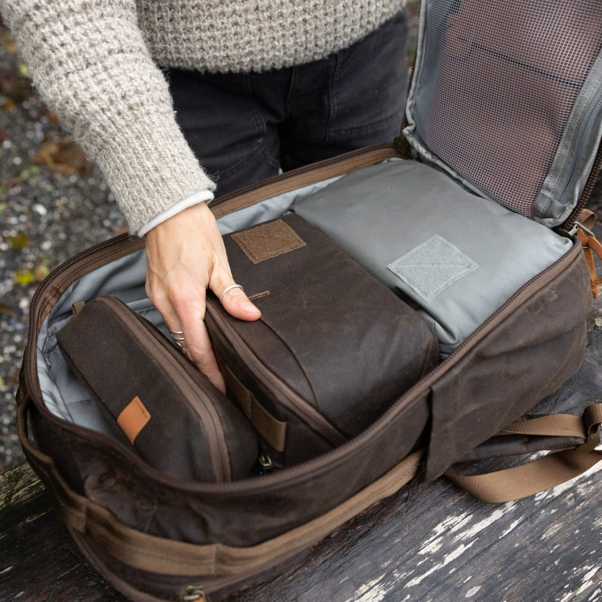 Civic Access Pouch 2L - Waxed Canvas