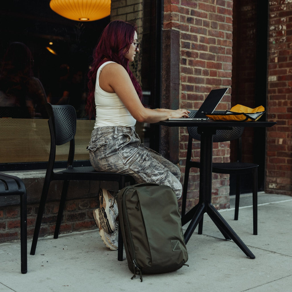 Civic Panel Loader 16L