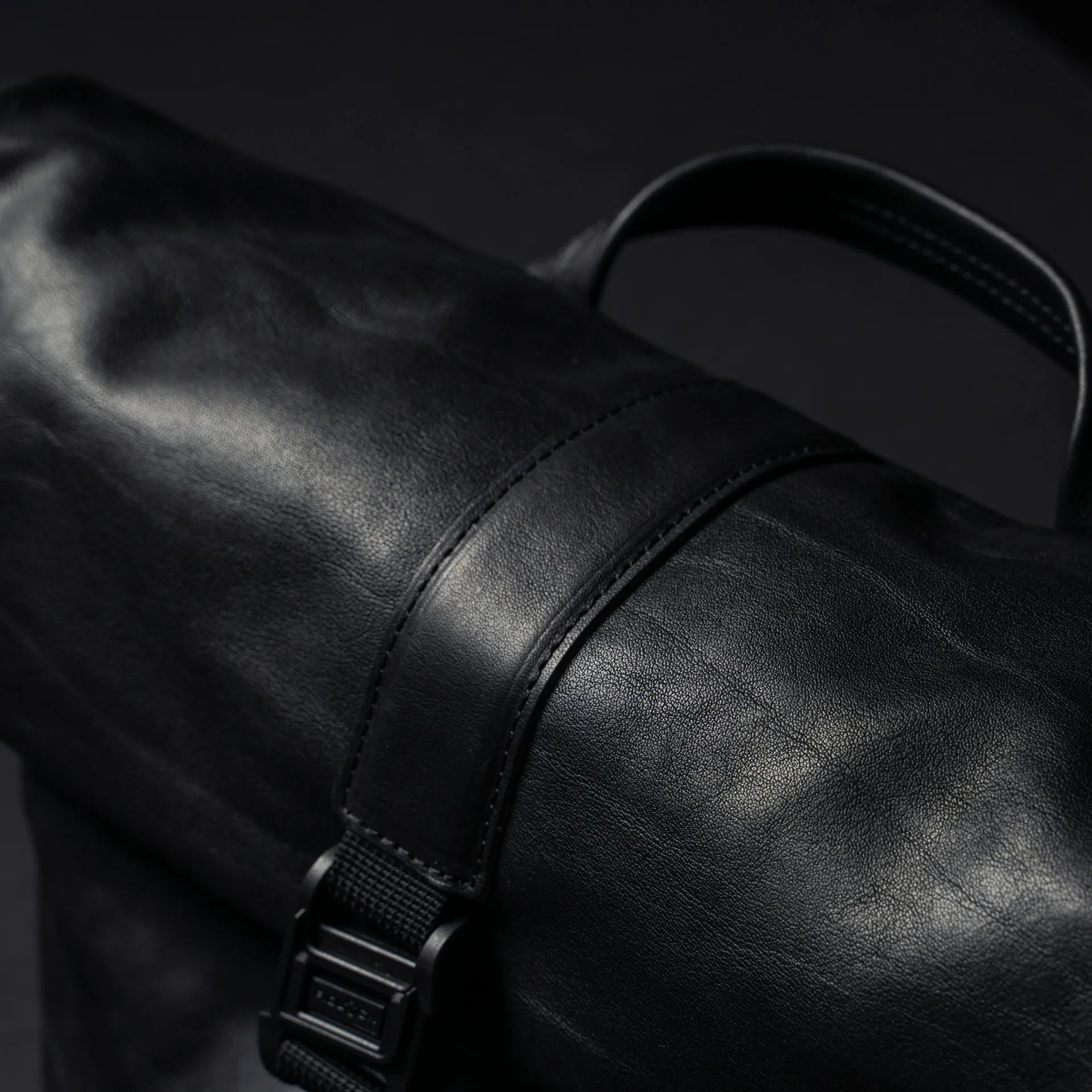 Pilot Leather Travel Camera Bag 7L (Upgraded) - Storming Gravity