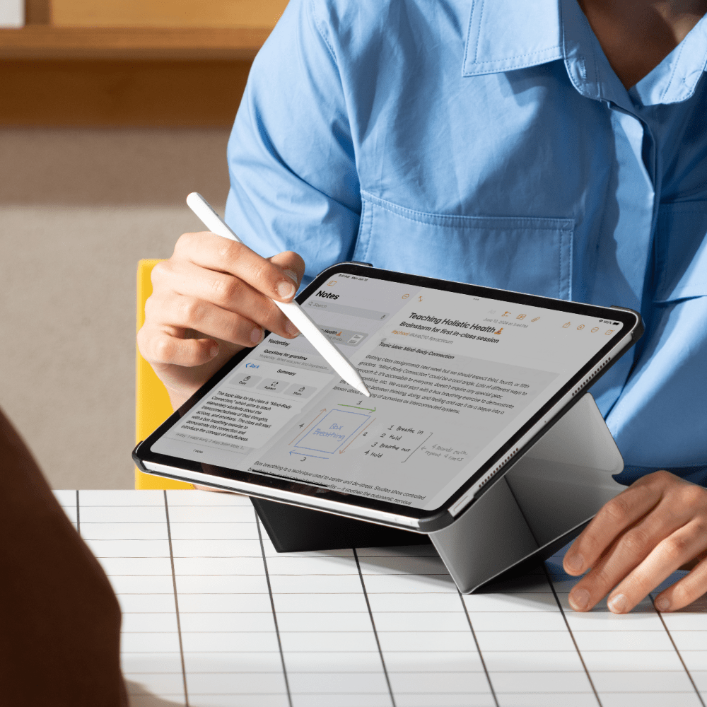 Dynamic Folio Case - Storming Gravity