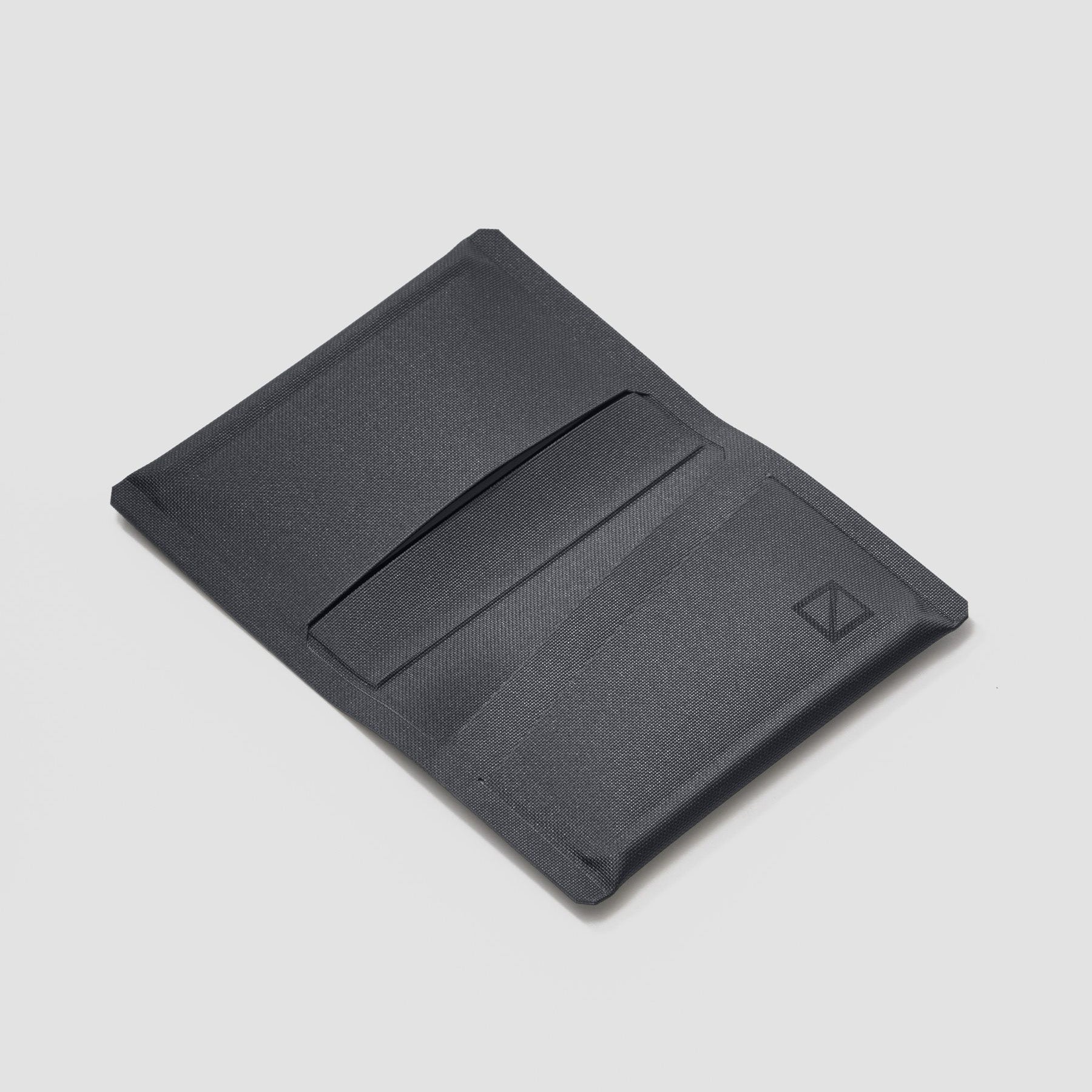 ELEMENT Card Wallet - Storming Gravity