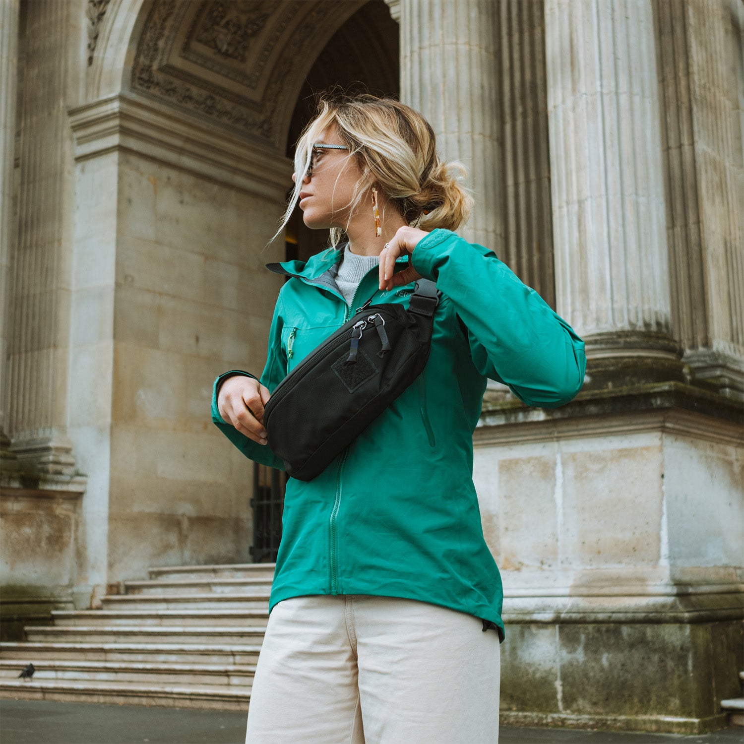 Civic Access Sling 2L – Storming Gravity - Main Image