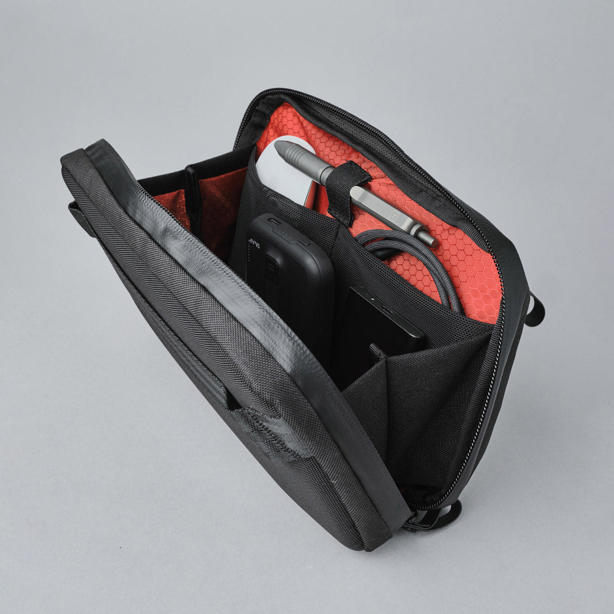 alpaka-tech-case-mini-ecopak-black