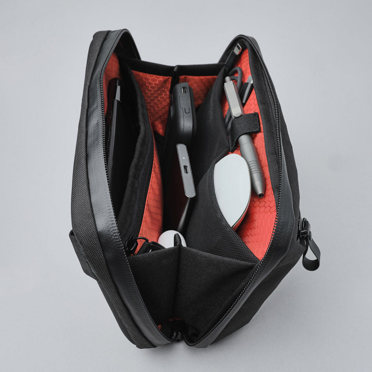 alpaka-tech-case-mini-ecopak-black